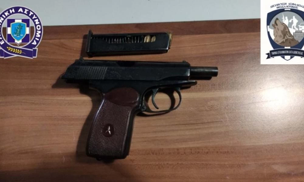Χειροπέδες σε 33χρονο που «ρήμαξε» σούπερ μάρκετ-Στα 100.000 ευρώ η λεία του
